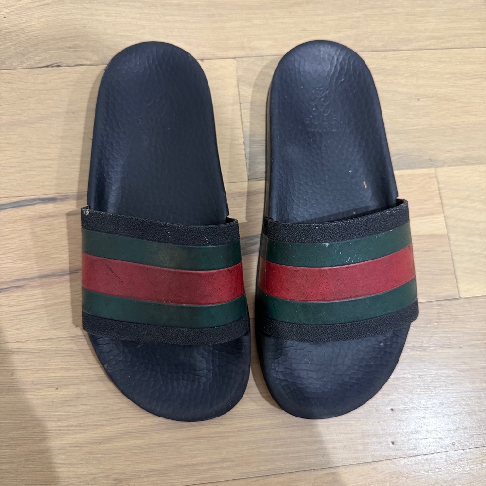 Gucci big boy pool slides size 32